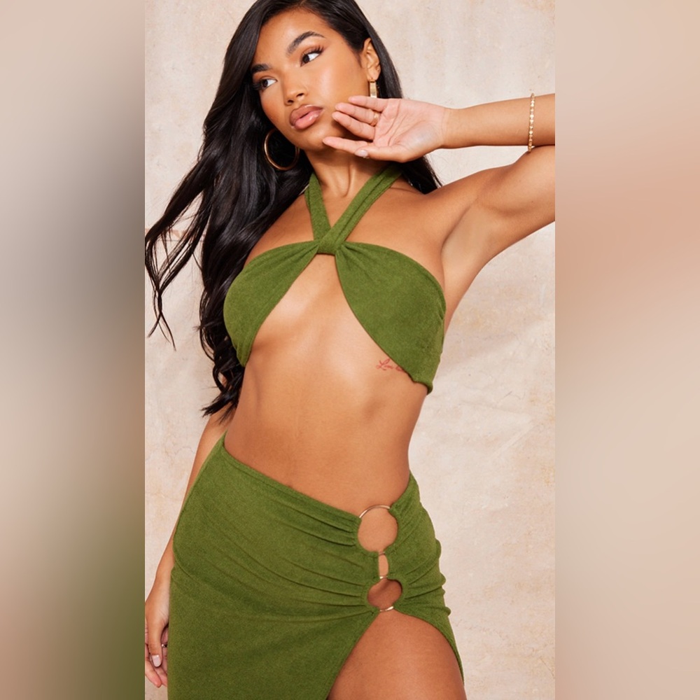 2 piece set crop top and skirt